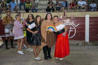 Fotogalería Procesión Nuestra Señora del Rosario, Desfile de Peñas y Pregón en Valsaín 21 Procesión Nuestra Señora del Rosario Desfile y Pregón en Vals