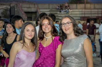 Fotogalería Procesión Nuestra Señora del Rosario, Desfile de Peñas y Pregón en Valsaín 85 Procesión Nuestra Señora del Rosario Desfile y Pregón en Vals