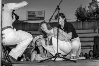 Fotogalería Procesión Nuestra Señora del Rosario, Desfile de Peñas y Pregón en Valsaín 8 Procesión Nuestra Señora del Rosario Desfile y Pregón en Vals