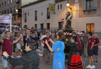 Fotogalería Procesión San Roque en Barrio San Millán 16 Procesión San Roque en Barrio San Millán