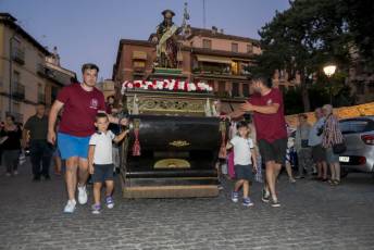 Fotogalería Procesión San Roque en Barrio San Millán 46 Procesión San Roque en Barrio San Millán