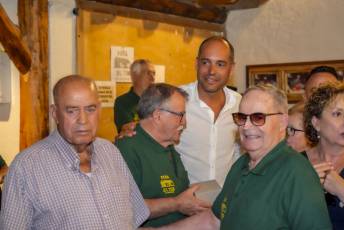 Fotogalería 50 Aniversario Peña el Tizo. Homenaje a Nuestros Mayores en Valsaín 62 50 Aniversario Peña El Tizo Homenaje a Nuestros Mayores en Vals