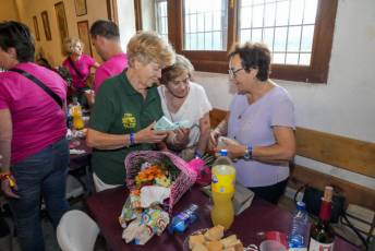 Fotogalería 50 Aniversario Peña el Tizo. Homenaje a Nuestros Mayores en Valsaín 28 50 Aniversario Peña El Tizo Homenaje a Nuestros Mayores en Vals