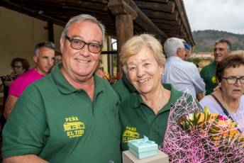 Fotogalería 50 Aniversario Peña el Tizo. Homenaje a Nuestros Mayores en Valsaín 64 50 Aniversario Peña El Tizo Homenaje a Nuestros Mayores en Vals