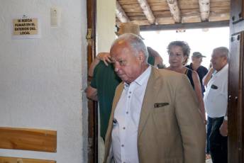 Fotogalería 50 Aniversario Peña el Tizo. Homenaje a Nuestros Mayores en Valsaín 15 50 Aniversario Peña El Tizo Homenaje a Nuestros Mayores en Vals