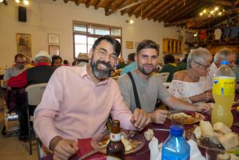 Fotogalería 50 Aniversario Peña el Tizo. Homenaje a Nuestros Mayores en Valsaín 48 50 Aniversario Peña El Tizo Homenaje a Nuestros Mayores en Vals