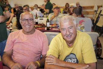 Fotogalería 50 Aniversario Peña el Tizo. Homenaje a Nuestros Mayores en Valsaín 129 50 Aniversario Peña El Tizo Homenaje a Nuestros Mayores en Vals