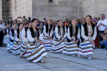 Fotogalería Entrada Portalón Cristo del Caloco en El Espinar 63 Entrada Portalón Cristo del Caloco en El Espinar