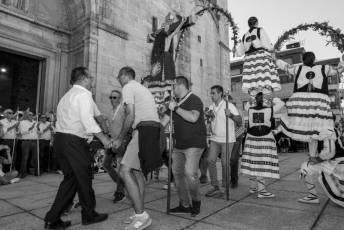 Fotogalería Entrada Portalón Cristo del Caloco en El Espinar 97 Entrada Portalón Cristo del Caloco en El Espinar