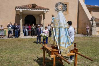 Fotogalería Misa y Procesión Virgen de Cerezuelo en Cerezo de Arriba 22 Misa y Procesión Virgen de Cerezuelo en Cerezo de Arriba