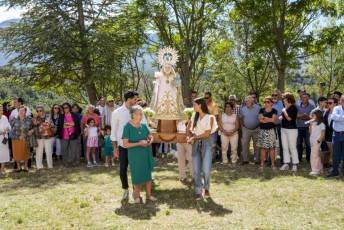 Fotogalería Misa y Procesión Virgen de Cerezuelo en Cerezo de Arriba 24 Misa y Procesión Virgen de Cerezuelo en Cerezo de Arriba