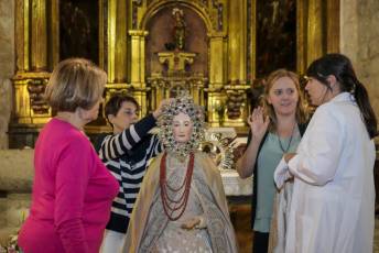 Fotogalería Fiestas en La Losa 21 Nuevo Manto Virgen de Los Cepones en La Losa