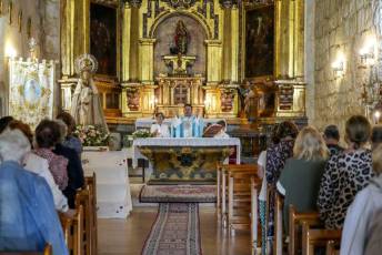 Fotogalería Fiestas en La Losa 16 Ofrenda Floral Virgen de Cepones en La Losa
