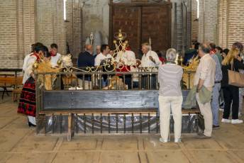 Fotogalería Ofrenda de los Cirios en Santa María La Real de Nieva 45 Ofrenda de los Cirios en Santa Maria la Real de Nieva