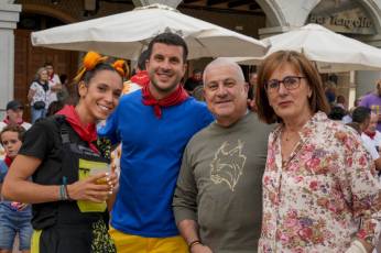 Fotogalería Ofrenda de los Cirios en Santa María La Real de Nieva 41 Ofrenda de los Cirios en Santa Maria la Real de Nieva