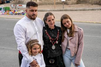 Fotogalería Ofrenda de los Cirios en Santa María La Real de Nieva 103 Ofrenda de los Cirios en Santa Maria la Real de Nieva