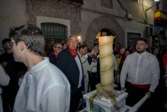 Fotogalería Ofrenda de los Cirios en Santa María La Real de Nieva 77 Ofrenda de los Cirios en Santa Maria la Real de Nieva