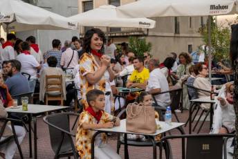 Fotogalería Ofrenda de los Cirios en Santa María La Real de Nieva 40 Ofrenda de los Cirios en Santa Maria la Real de Nieva