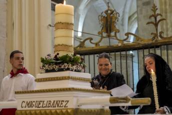 Fotogalería Ofrenda de los Cirios en Santa María La Real de Nieva 38 Ofrenda de los Cirios en Santa Maria la Real de Nieva