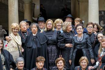 Fotogalería I Concentración Traje Regional en Martín Muñoz de las Posadas 21 Fotografía: Miguel Angel Fernández