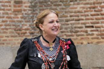 Fotogalería I Concentración Traje Regional en Martín Muñoz de las Posadas 50 Fotografía: Miguel Angel Fernández