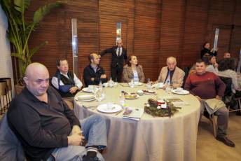 Galería del desayuno de trabajo (Icecyl-El Adelantado de Segovia): De la innovación a la internacionalización 10 De izd. a dcha. Félix de Pablos (Correduría de Seguros de Pablos); Pablo Rincón (ASAJA); Pilar Aragoneses (Iberaval); Miguel Ángel Rodríguez (Navatrans); Javier Moreno (Transcose).