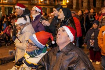 Fotogalería Paseo Navideño Residentes CAPDI Los Juncos y Alumnos UVA 65 Fotografía: Miguel Angel Fernández