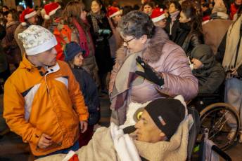 Fotogalería Paseo Navideño Residentes CAPDI Los Juncos y Alumnos UVA 46 Fotografía: Miguel Angel Fernández