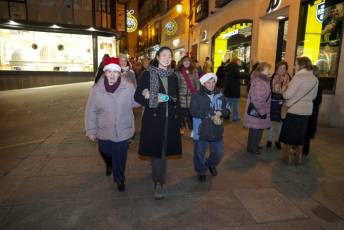 Fotogalería Paseo Navideño Residentes CAPDI Los Juncos y Alumnos UVA 74 Fotografía: Miguel Angel Fernández