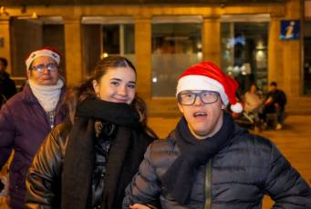 Fotogalería Paseo Navideño Residentes CAPDI Los Juncos y Alumnos UVA 66 Fotografía: Miguel Angel Fernández