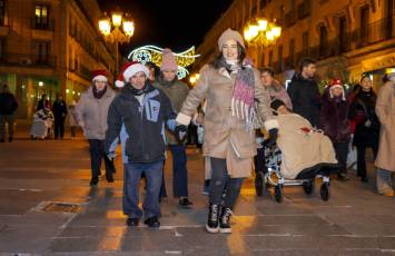 Fotogalería Paseo Navideño Residentes CAPDI Los Juncos y Alumnos UVA 89 Fotografía: Miguel Angel Fernández