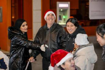 Fotogalería Paseo Navideño Residentes CAPDI Los Juncos y Alumnos UVA 85 Fotografía: Miguel Angel Fernández