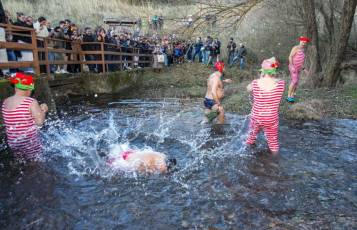 Fotogalería Chapuzón del Resfriado en San Rafael 27 Fotografía: Miguel Angel Fernández
