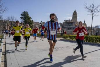 Fotogalería Carrera Monumental Innoporc Ciudad de Segovia 118 Fotografía: Miguel Angel Fernández
