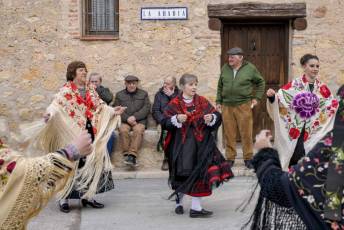 Fotogalería Baile de Gala y Cambio de Monteras en Zamarramala 53 Fotografía: Miguel Angel Fernández