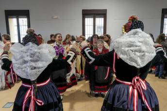 Fotogalería Baile de Gala y Cambio de Monteras en Zamarramala 3 Fotografía: Miguel Angel Fernández