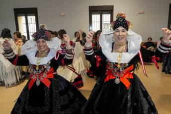 Fotogalería Baile de Gala y Cambio de Monteras en Zamarramala 13 Fotografía: Miguel Angel Fernández