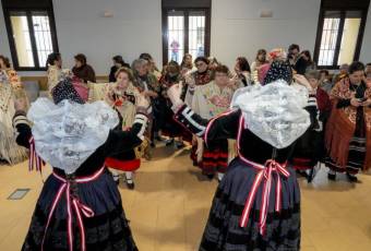 Fotogalería Baile de Gala y Cambio de Monteras en Zamarramala 29 Fotografía: Miguel Angel Fernández