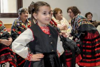 Fotogalería Baile de Gala y Cambio de Monteras en Zamarramala 11 Fotografía: Miguel Angel Fernández
