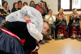 Fotogalería Baile de Gala y Cambio de Monteras en Zamarramala 71 Fotografía: Miguel Angel Fernández