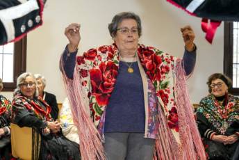 Fotogalería Baile de Gala y Cambio de Monteras en Zamarramala 62 Fotografía: Miguel Angel Fernández