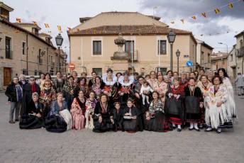 Fotogalería Baile de Gala y Cambio de Monteras en Zamarramala 61 Fotografía: Miguel Angel Fernández