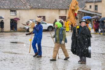 Fotogalería Carnaval y Fiesta de la Vaquilla en Arcones 11 Fotografía: Miguel Angel Fernández