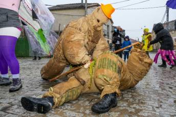 Fotogalería Carnaval y Fiesta de la Vaquilla en Arcones 60 Fotografía: Miguel Angel Fernández