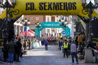 Fotogalería XVII Media Maratón Cajaviva Segovia. 77 Fotografía: Miguel Angel Fernández