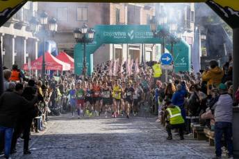 Fotogalería XVII Media Maratón Cajaviva Segovia. 76 Fotografía: Miguel Angel Fernández