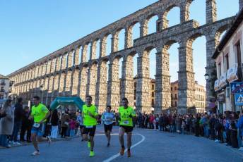 Foto galería Media Maratón de Segovia 2025 32 Media Maratón de Segovia - Héctor Criado