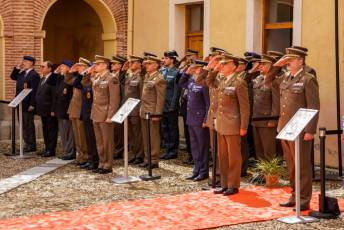 Fotogalería Acto por el Día de la Subdelegación de Defensa en Segovia 32 Día Subdelegación Defensa Segovia - Héctor Criado