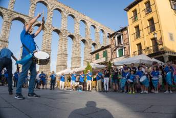Fotogalería Pregón de las Ferias y Fiestas de Segovia 2025 y Concentración de Peñas 12 Pregón Fiestas Segovia y Concentración de Peñas - Héctor Criado