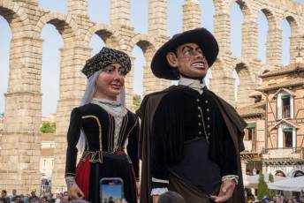 Fotogalería Pregón de las Ferias y Fiestas de Segovia 2025 y Concentración de Peñas 22 Pregón Fiestas Segovia y Concentración de Peñas - Héctor Criado